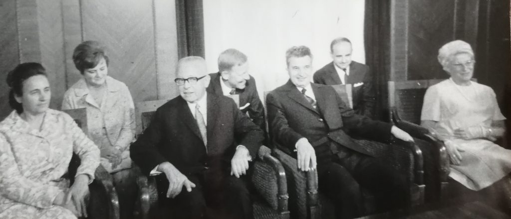 Besuch von Bundespräsident Gustav Heinemann in Rumänien auf Einladung von Nicolae Ceaușescu 1972. (In der vorderen Reihe zwischen Elena und Nicolae Ceaușescu)